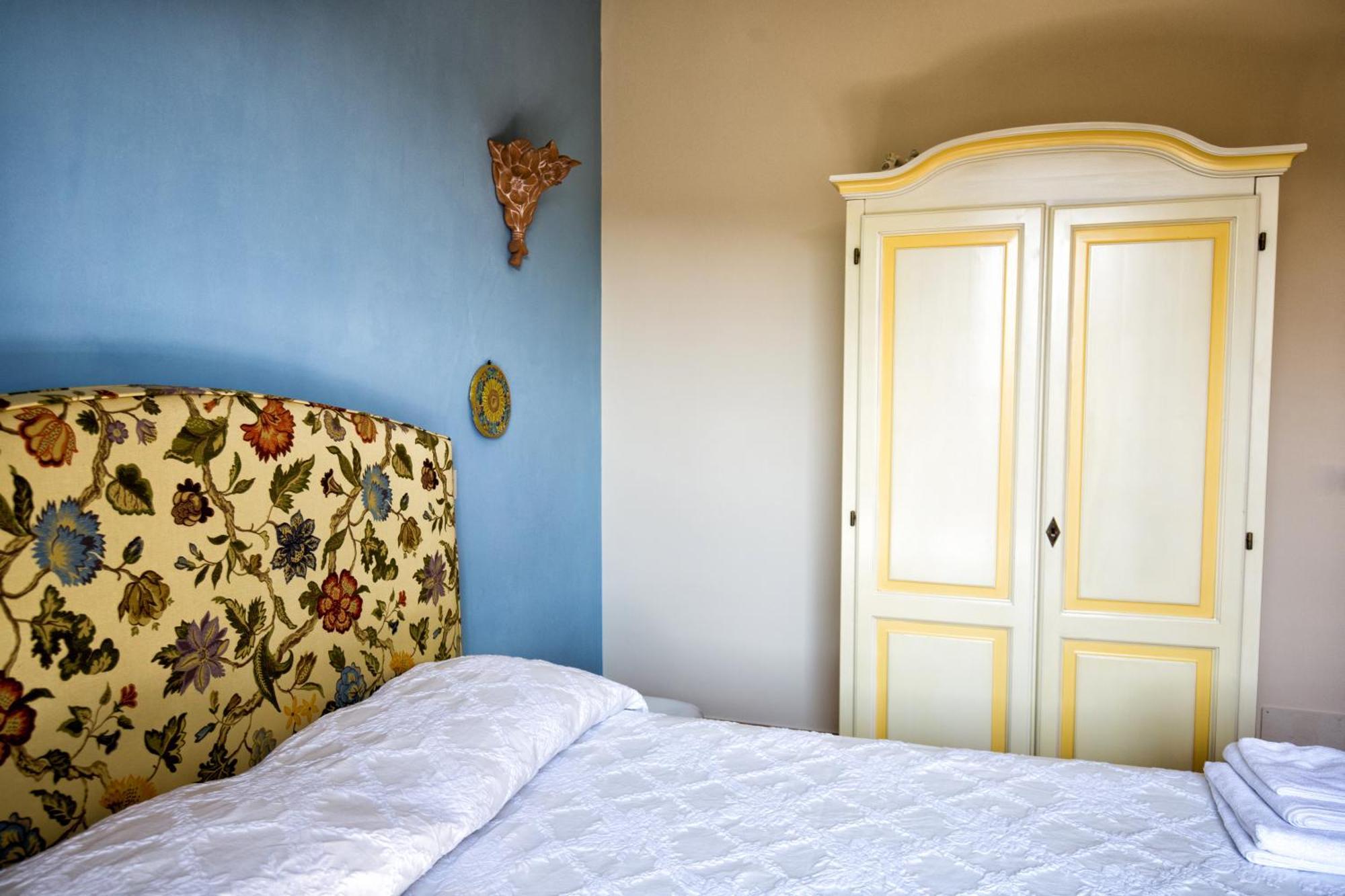 Sealight Villa Lipari - Vista E Piscina ภายนอก รูปภาพ